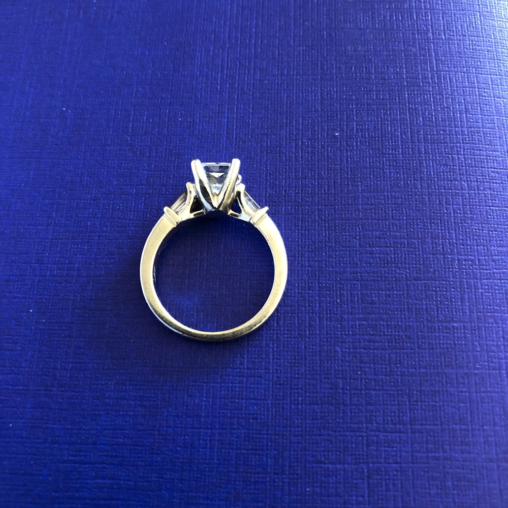 1.33 Carat Princess Cut w/Baguette Ring-Platinum - Picture 10 of 10